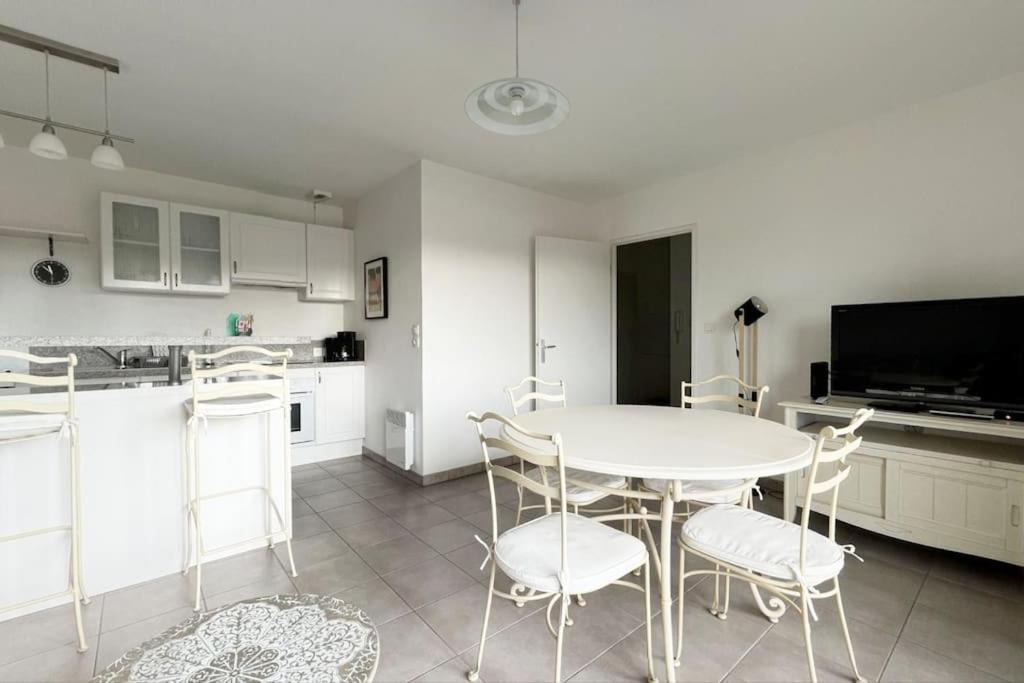 T2 4 Couchages A 2 Pas Du Bassin Apartment Gujan-Mestras Exterior photo